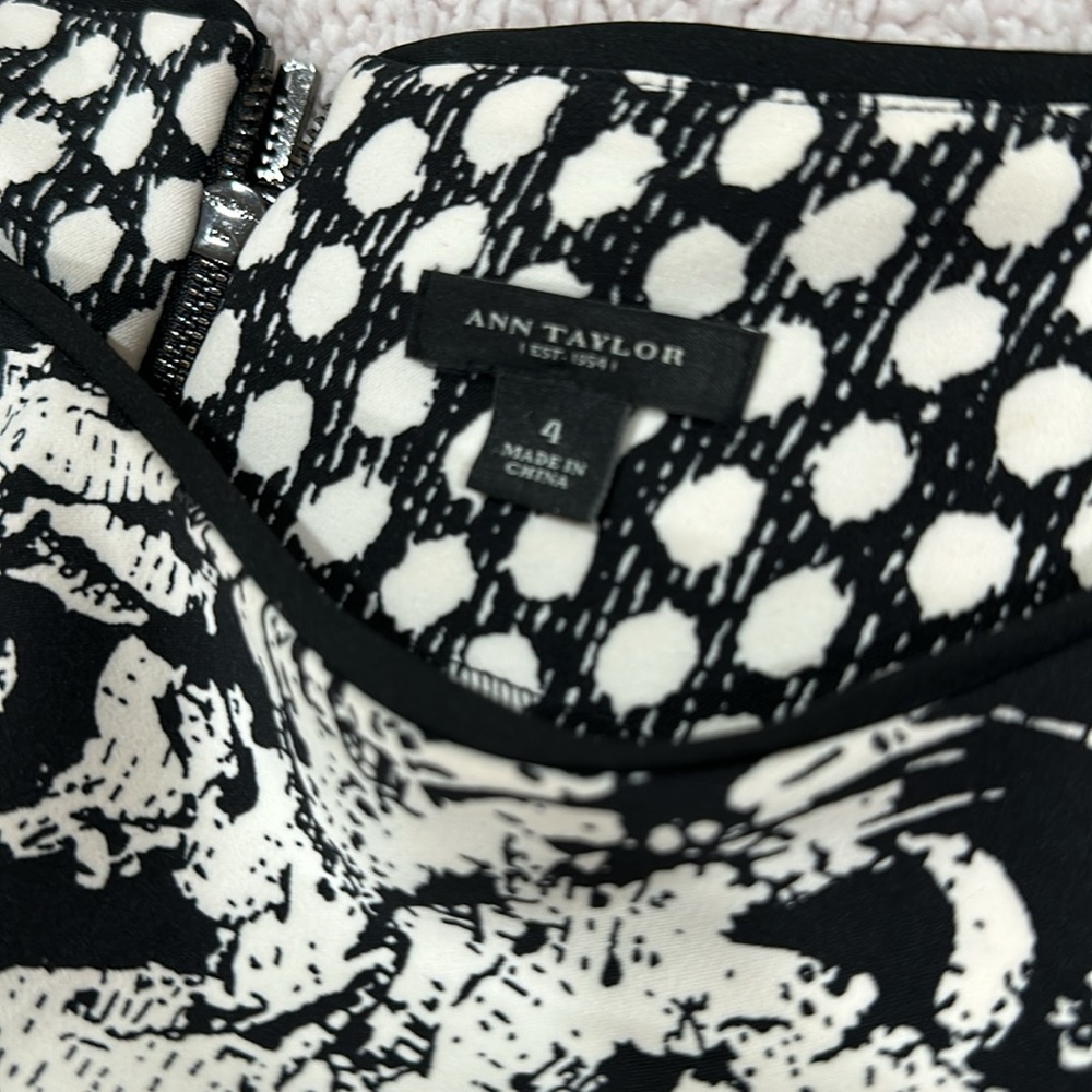 Ann Taylor. Elegant Black and White Floral Dress - Picture 8 of 9
